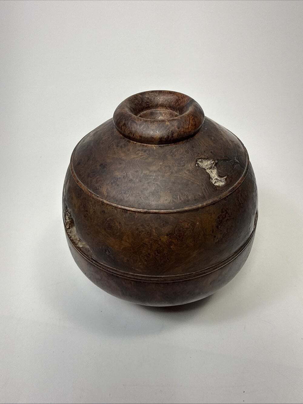 Vtg Hand Turned Wood Burl Vessel Vase Raw Edge Artisan Signed Red Cedar C3 - Picture 3 of 14